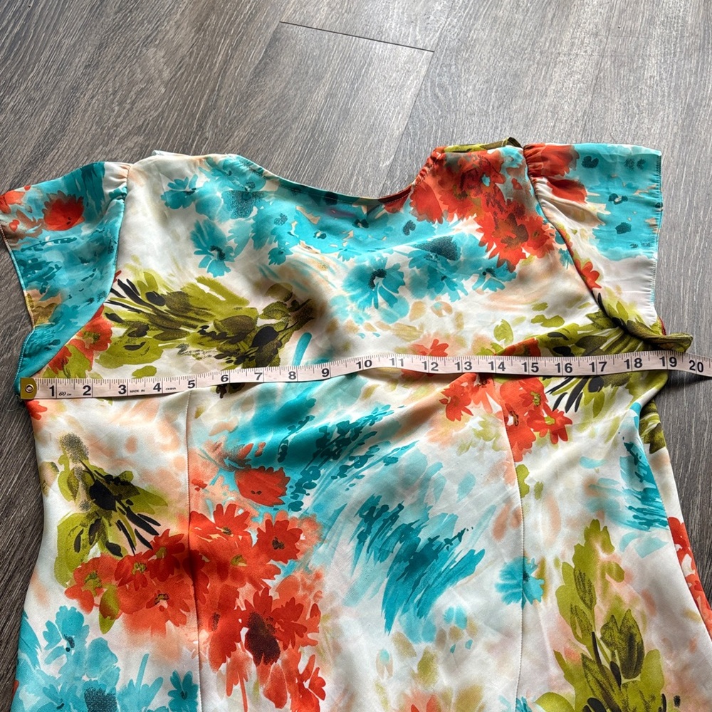 Y2K Sunny Leigh Vibrant Floral Ruffle V-Neck Blouse - Picture 4 of 5